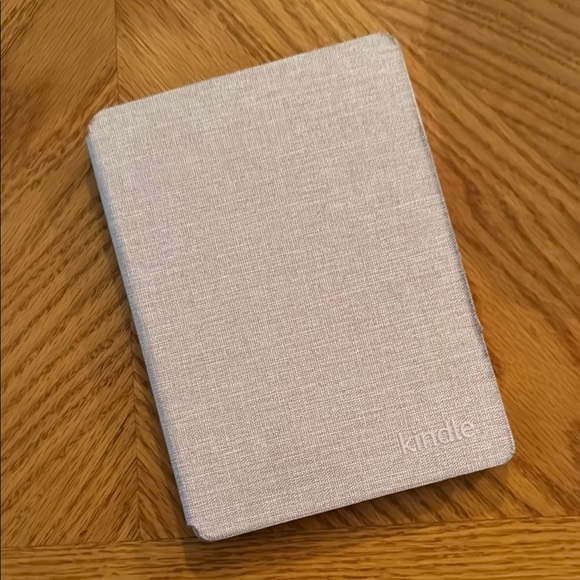 Kindle Paperwhite SE 6.8” display 32gig - Picture 6 of 15